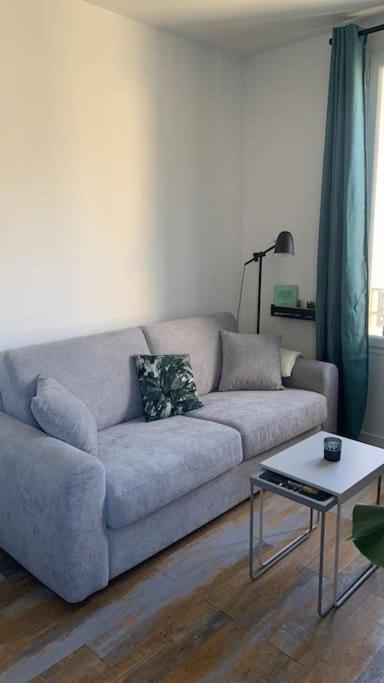 Charmant Studio Tout Equipe Aux Portes De Paris Bagnolet Exterior photo